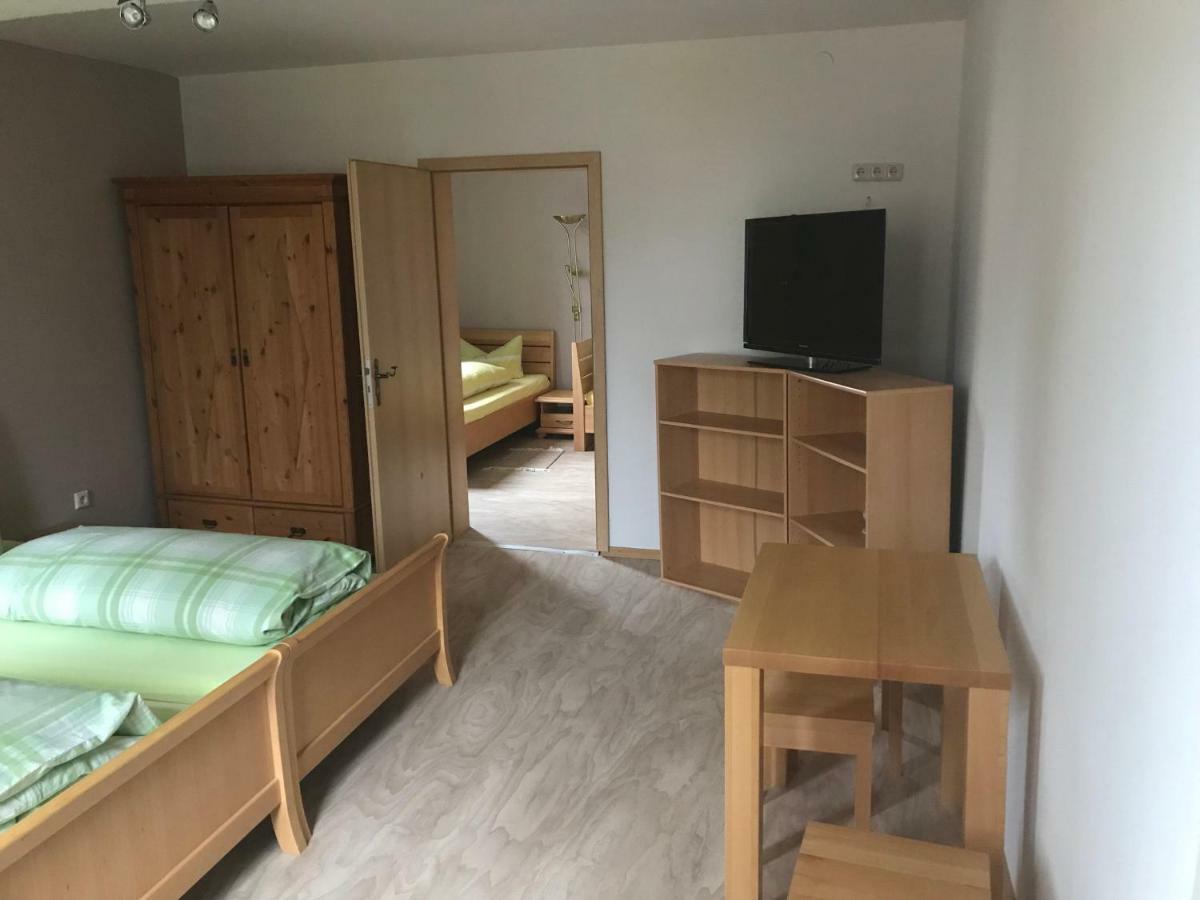 Pension Zum Mohr Birstein Bagian luar foto