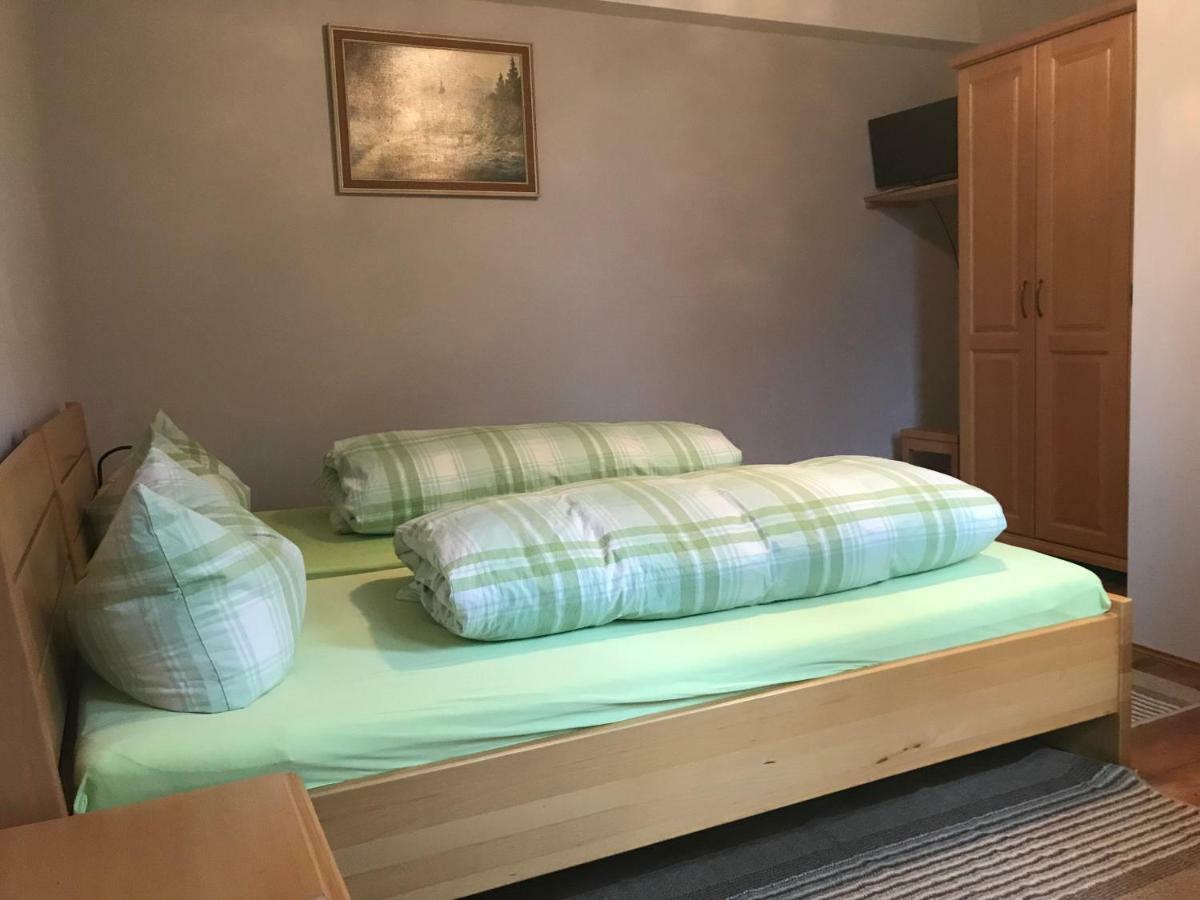 Pension Zum Mohr Birstein Bagian luar foto