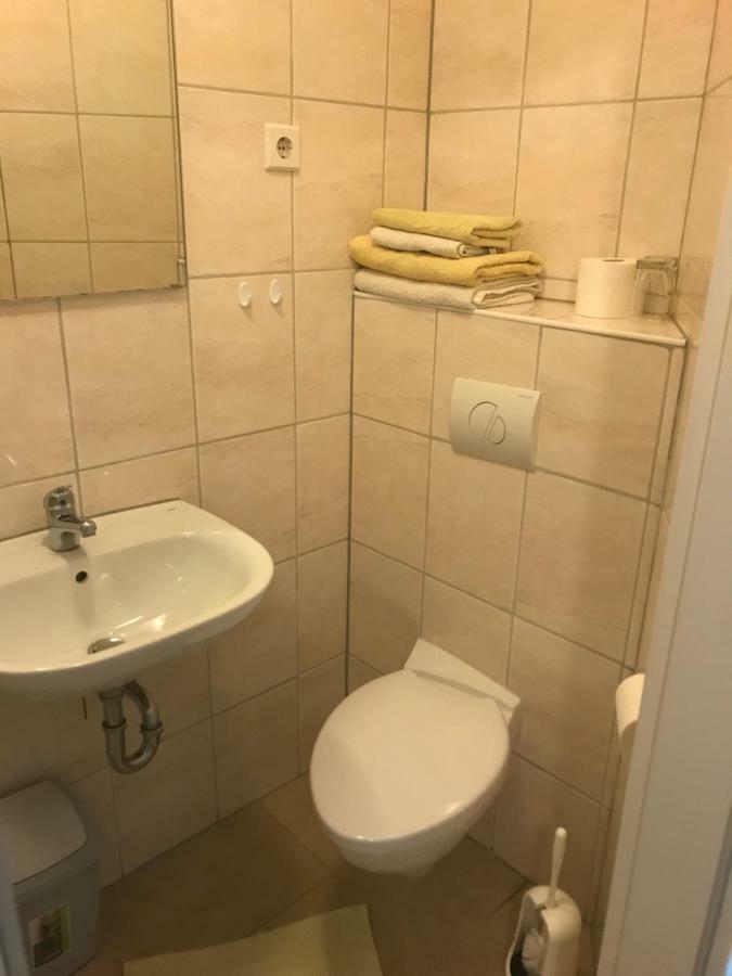 Pension Zum Mohr Birstein Bagian luar foto